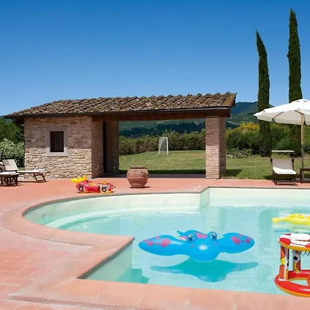 Monsignor Della Casa Country & 4*
