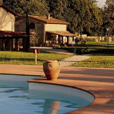 Monsignor Della Casa Country & Hotel
