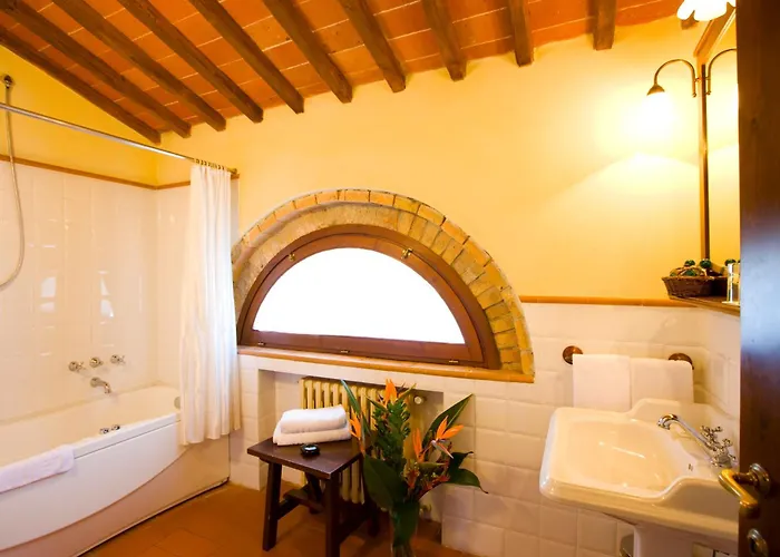 Monsignor Della Casa Country & Hotel 4*